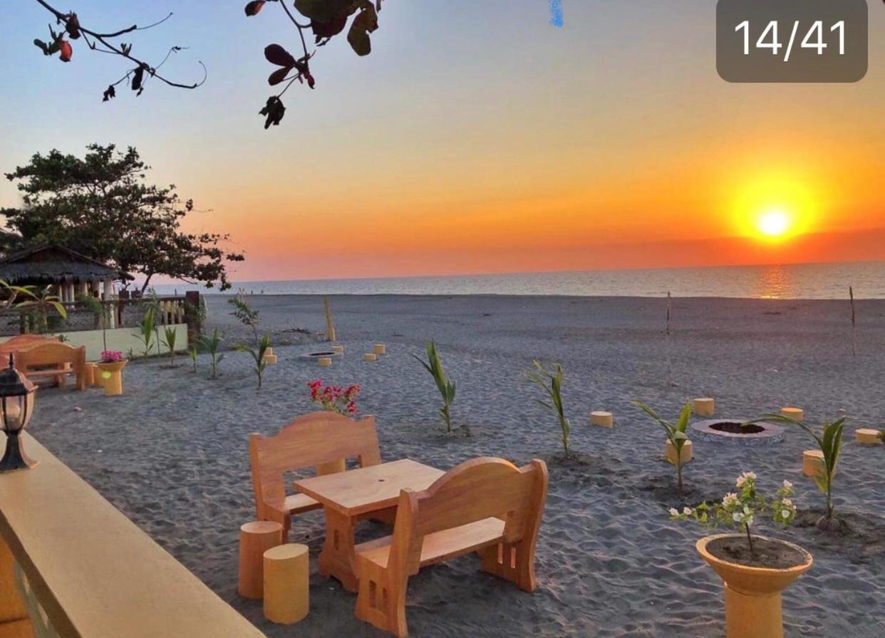 Sea Breeze Beachfront Home And Cottages San Juan  Exterior foto